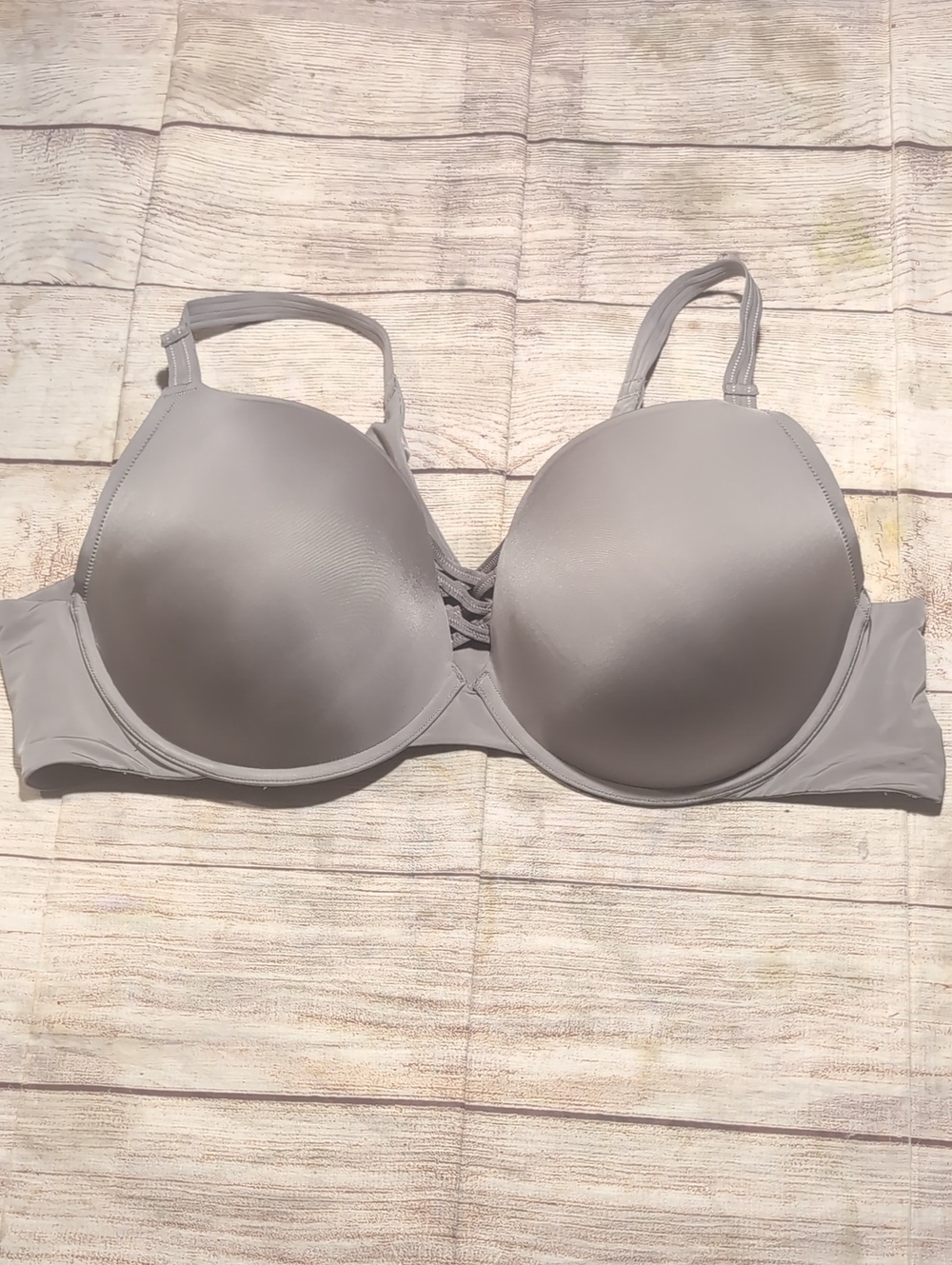 Torrid Curve Women's Gray Bra With Wing Underwire Padded Cups Size 48C